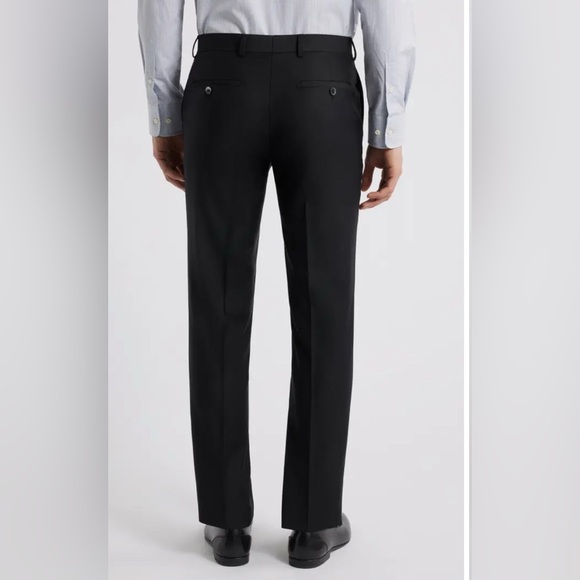 Elegant Black Vest for Formal Events - Picture 2 of 8